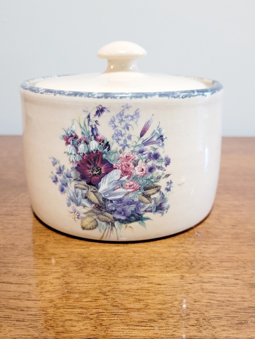Vintage Home & Garden Party Ltd 2002 Small Floral Pattern Stoneware Crock